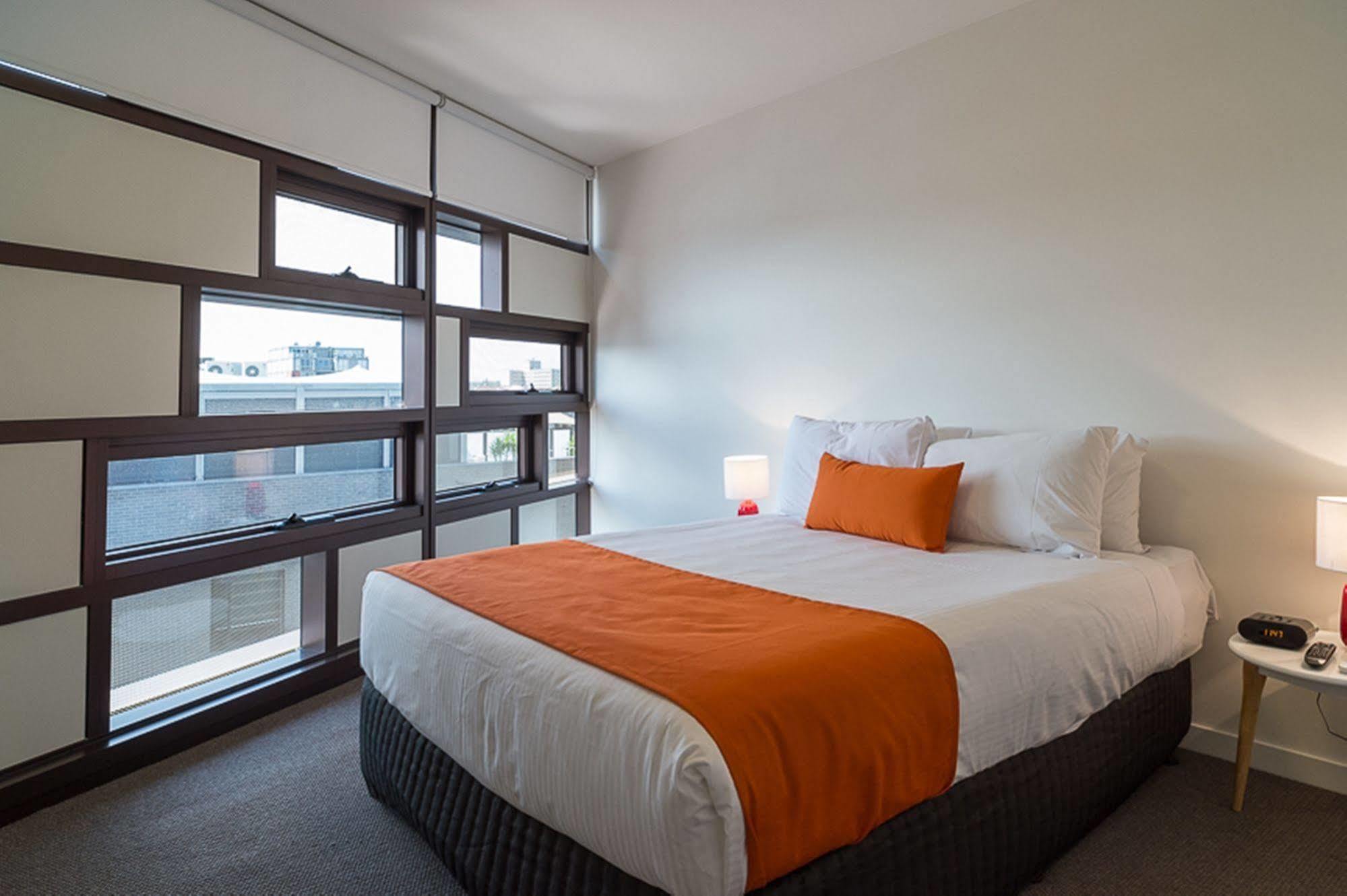เอคอม พราห์รัน Aparthotel เมลเบิร์น ภายนอก รูปภาพ